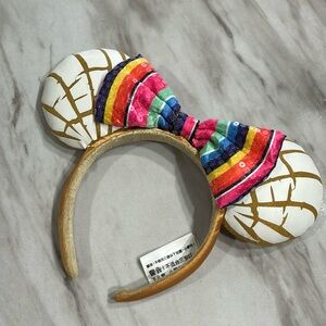 Minnie Concha Ears